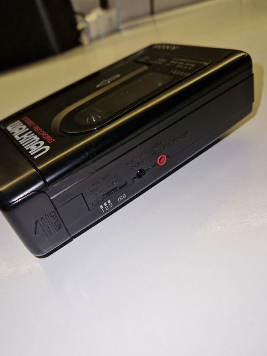 Wolkmen Sony WM-F 2041 Made in Japan z radiem