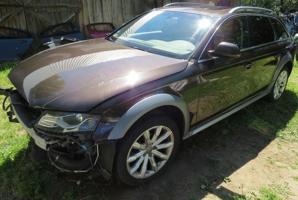 AUDI A4 B8 ALLROAD LAKIER LZ8W 2.0 TFSI CDNC NA CZĘŚCI