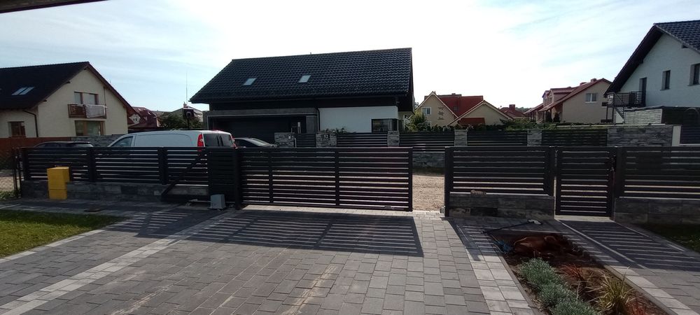 Brama wjazdowa   .