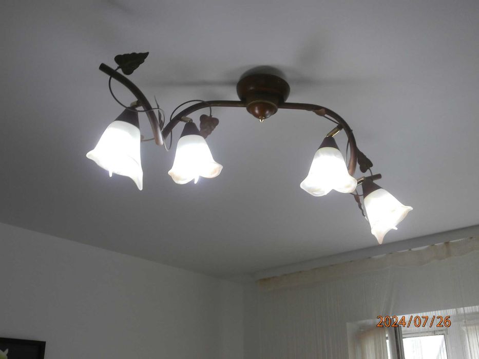 Żyrandol pokojowy na 4 żarówki / motyw liści, retro