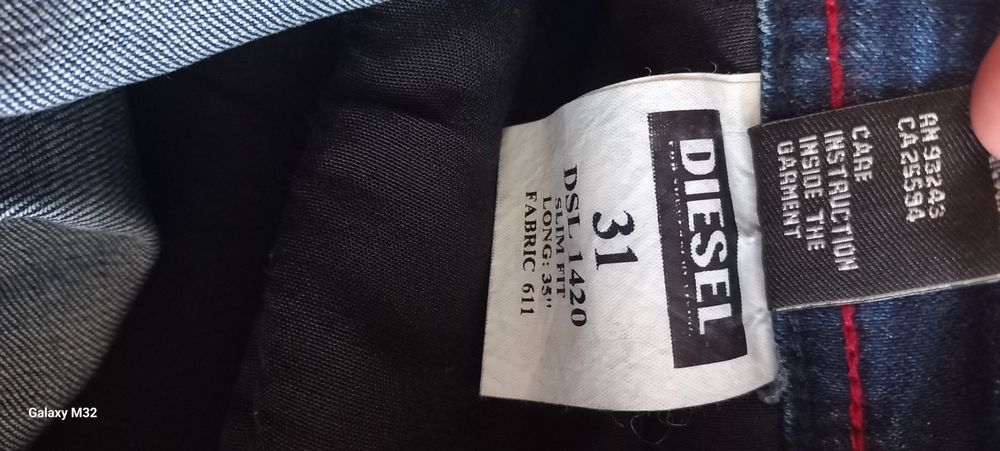 Джинси чоловічи DIESEL,в ідеальному стані,одягались один раз.