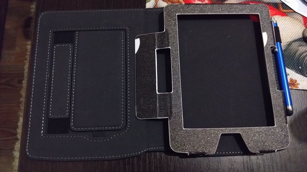 InkBook Calypso Plus – idealny do kanapy i „jeszcze jednego rozdziału"