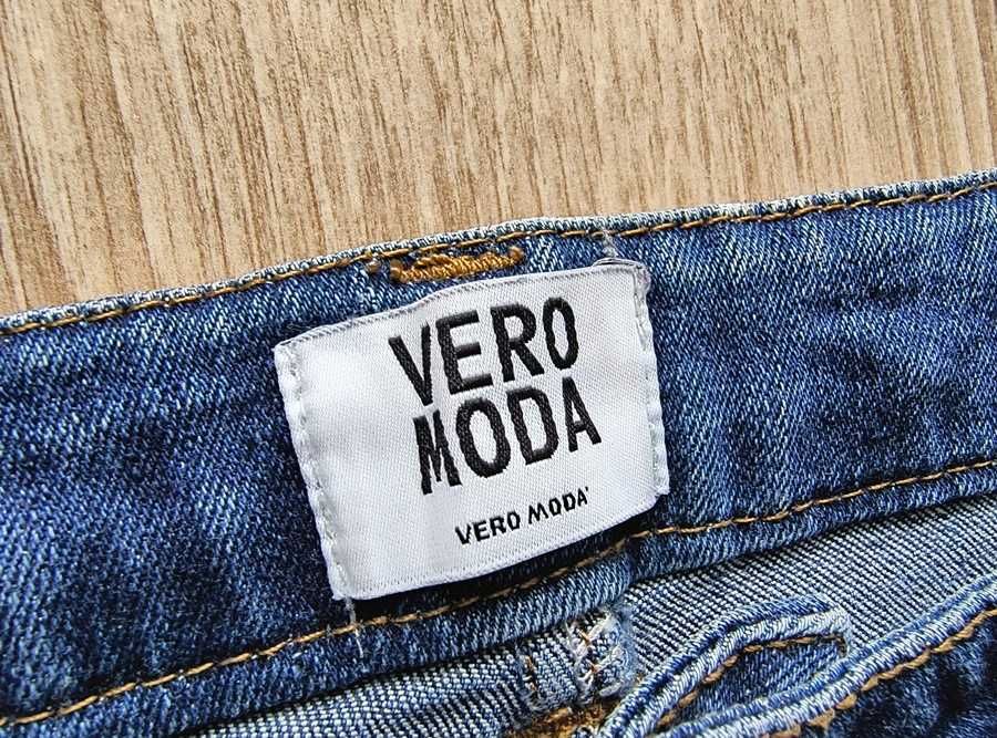 Vero Moda * krótkie jeansowe spodenki * 38 M