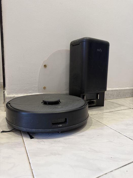 Eufy Clean X8 Pro com Base Autodescarregável - Twin-Turbine 4000Pa