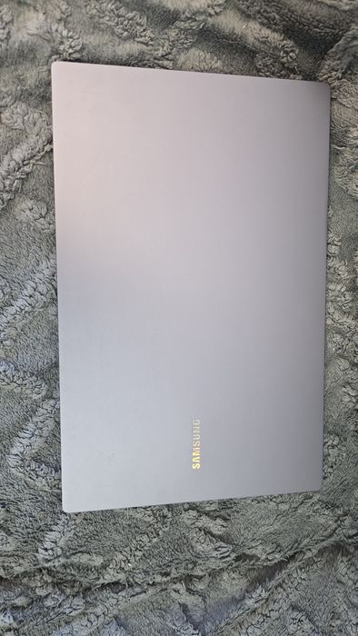 Samsung Galaxy Book 4 – Intel i5 / 16GB RAM – Como nova