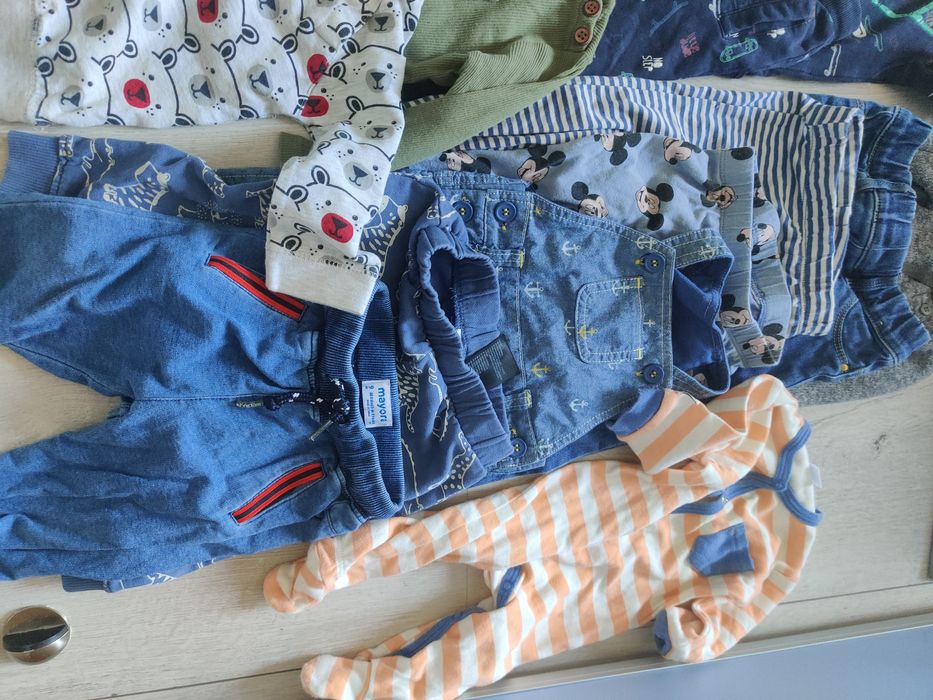 Zestaw koszulki spodnie rozmiar 74 /68 h&m smyk