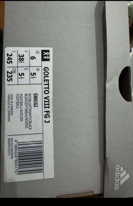 Chuteiras Adidas T38 2/3 NOVAS