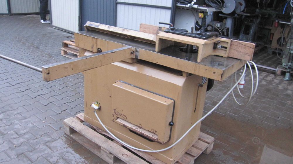 Frezarka piła formatowa tarczowa SCM stolarskie