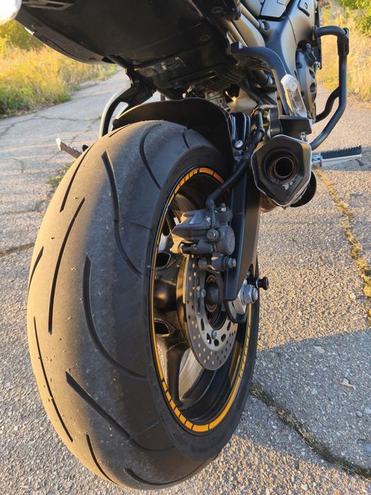 Продам  Yamaha fz8