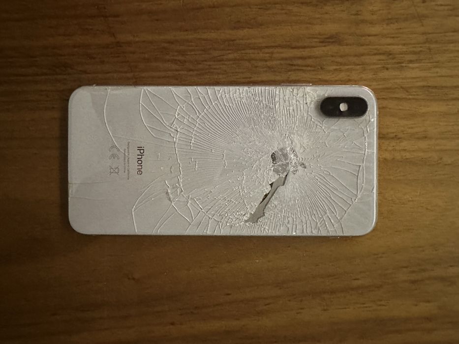 Iphone xs max 64gb + 5 etui