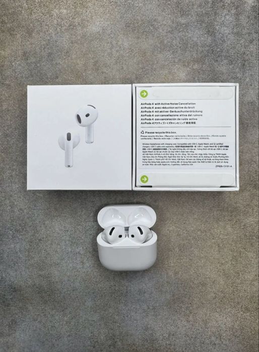 AirPods 4 запаковані