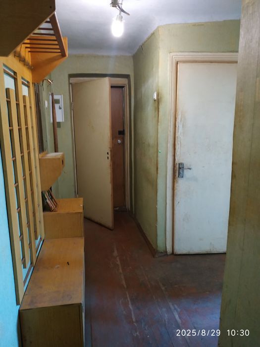 Продам 3 кімнатну квартиру в Змієві Жд.