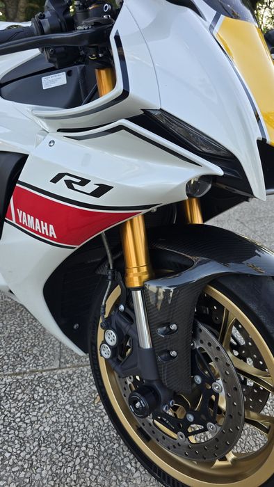 Yamaha YZF-R1 60 Aniversario Akrapovic