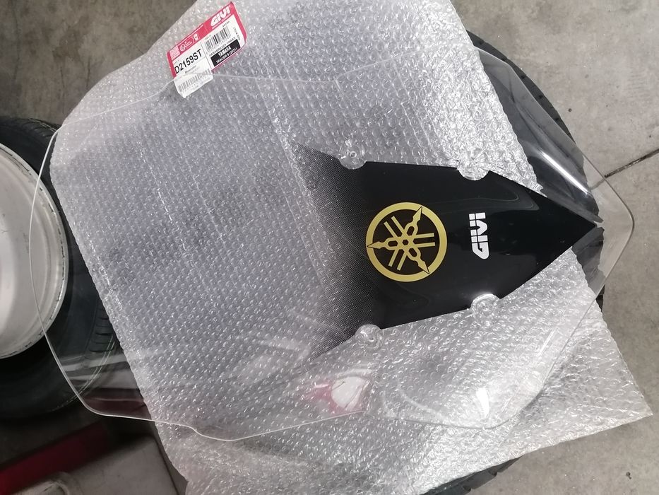 Vidro Givi Yamaha Tracer 900