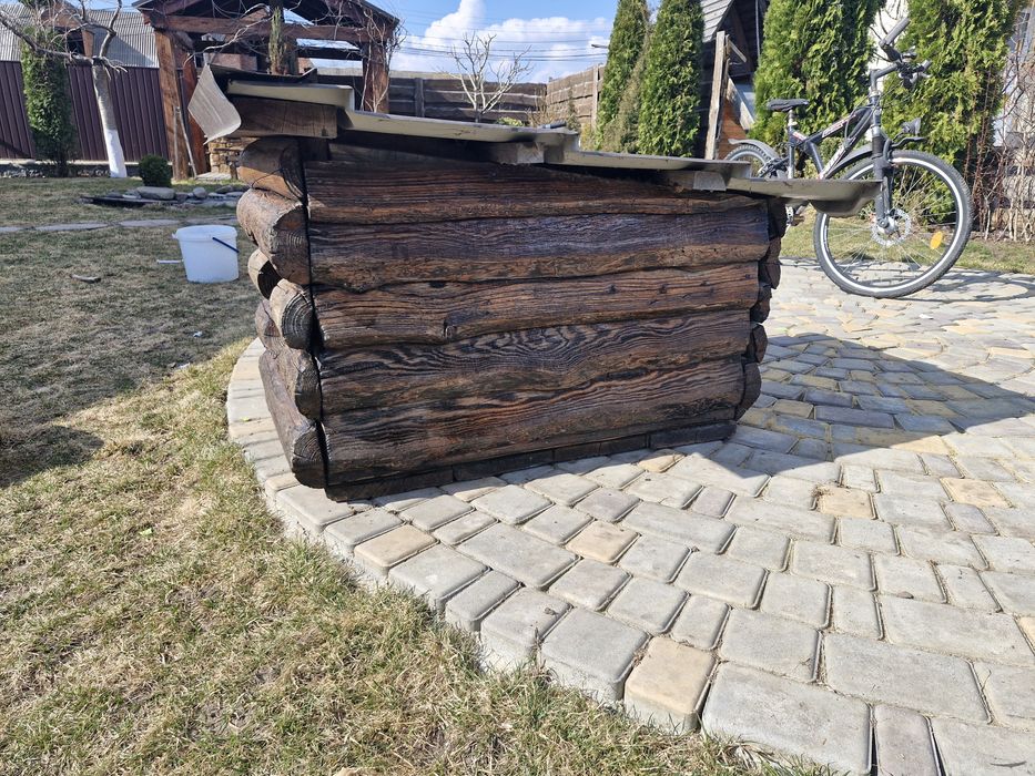 Продам будку для собак