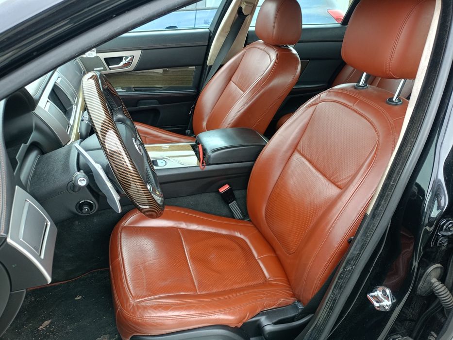 Jaguar XF 3.0 d 2011 r