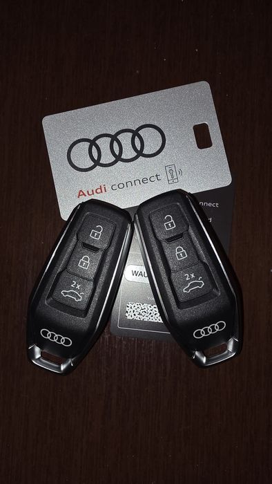 Kluczyki do Audi i karta Connect