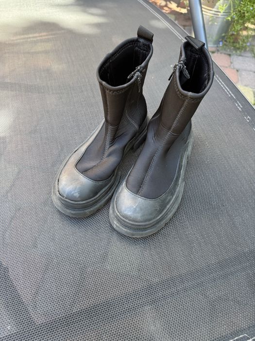 Дитяче взуття 30, 31 і 32 розміру