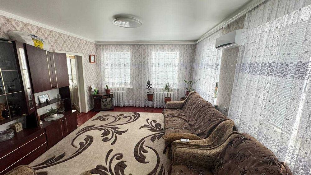 Доглянутий будинок 80 м2 в м. Снігурівка; сертифікат - ок