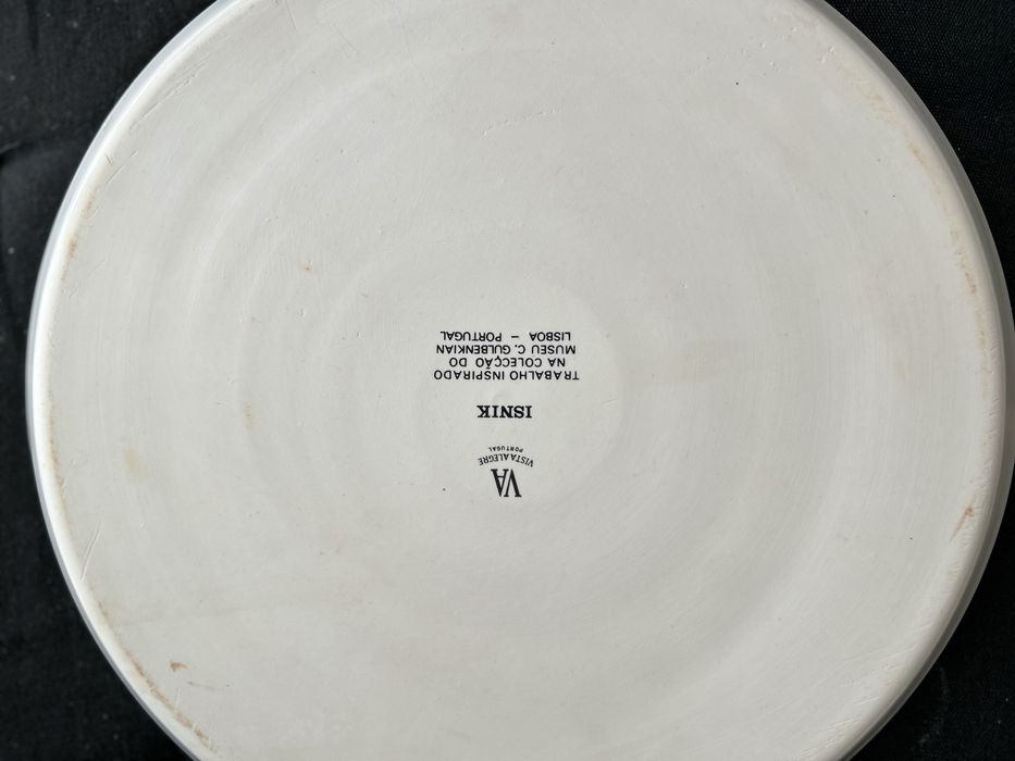 Prato de porcelana Isnik.