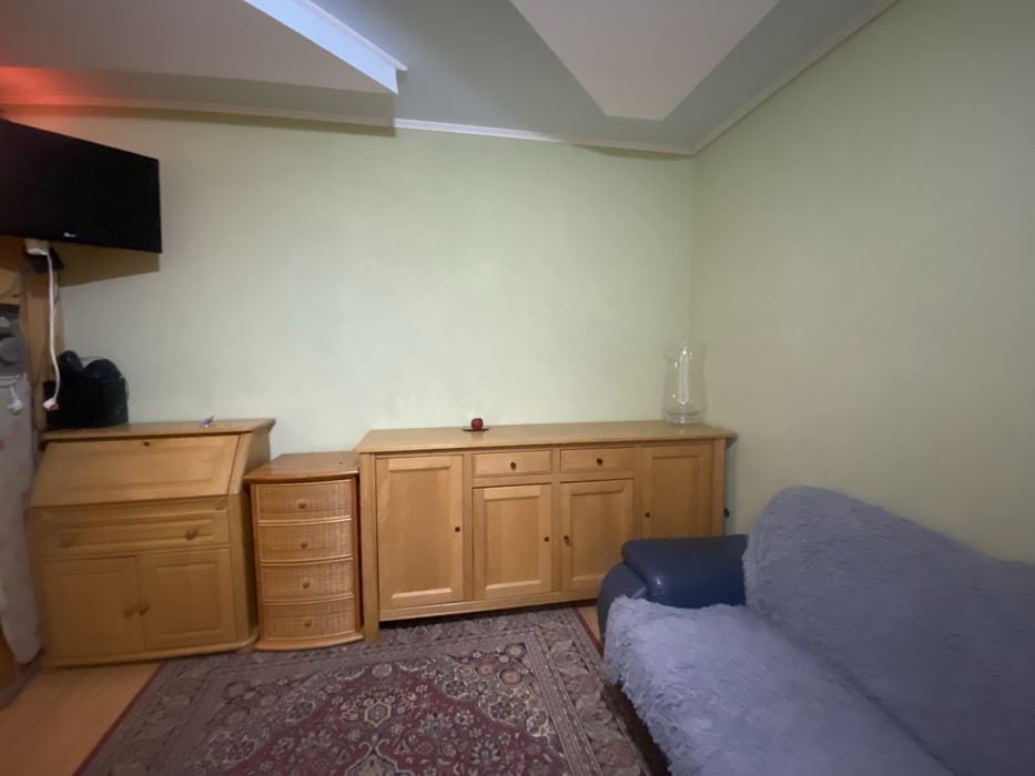 Продам частину будинку на Олега Антонова( Максима Шимка)