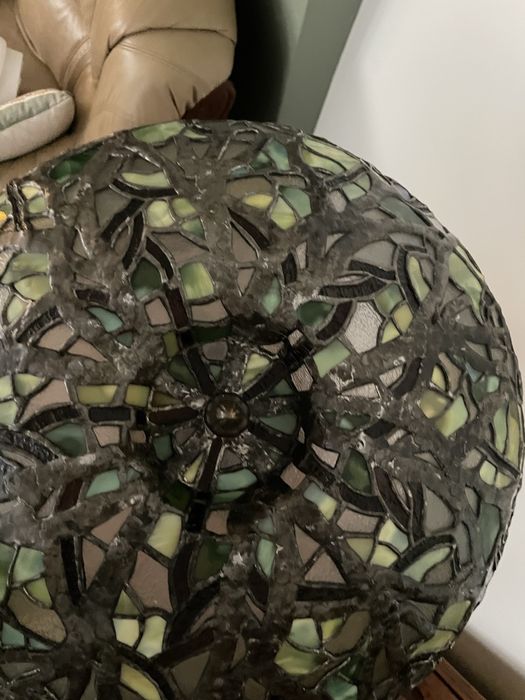 Mosiężna podłogowa lampa witrażowa Tiffany