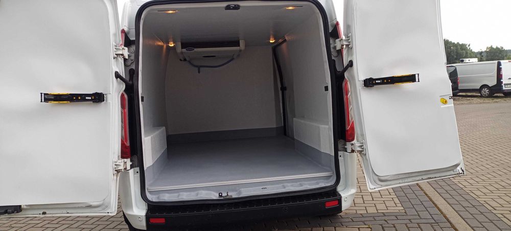 Wynajem Wypożyczalnia Mroźnia Chłodnia Izoterma Winda Dostawczy 139/1d