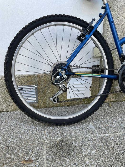 Bicicleta Antiga Birrodas – Clássica e em Bom Estado