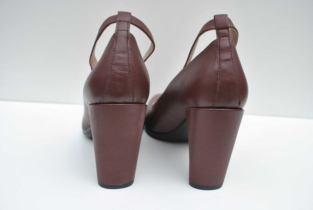 Buty na obcasie Ecco