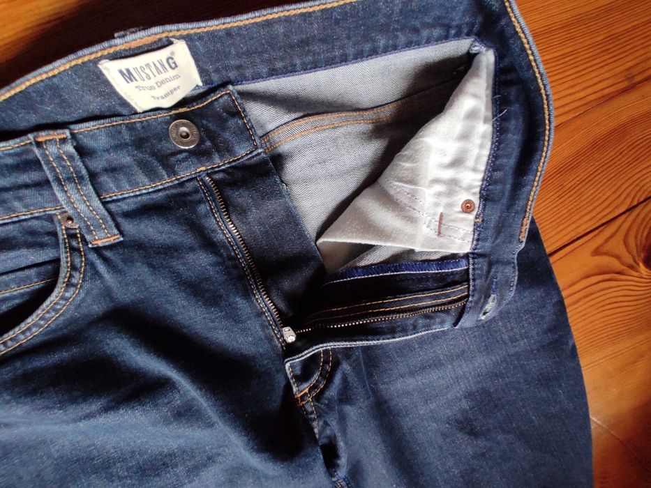 Mustang  True Denim Tramper  jeans  W32 L 30  kultowy  model, nit ze znakiem firmowym