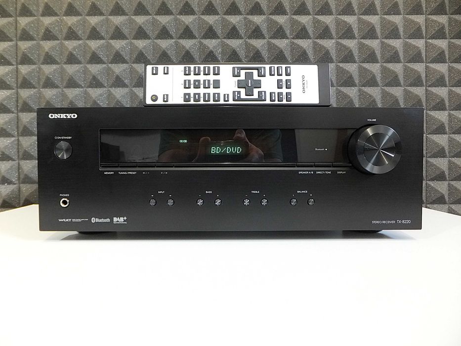 Amplituner stereo 2.1 ONKYO TX-8220 / bluetooth / DAB+