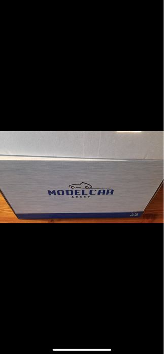 Mercedes Camião Model Car Group Escala 1/18