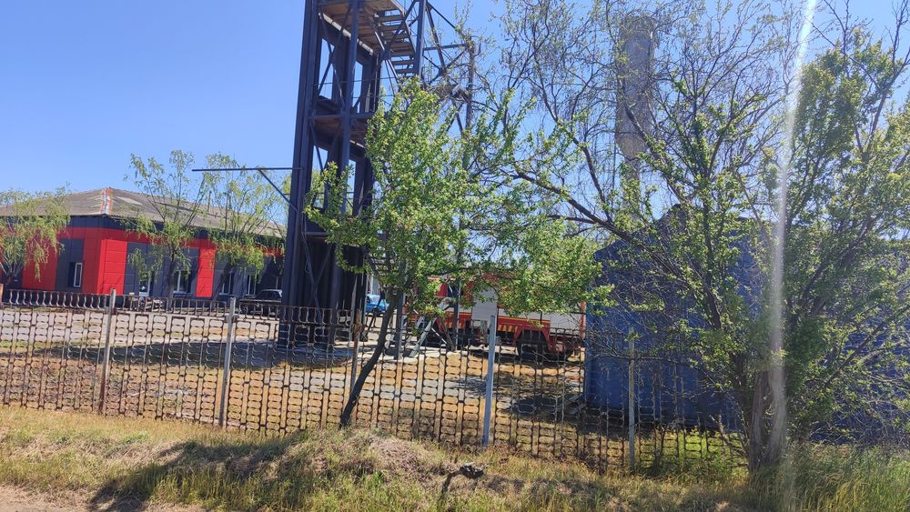 Продам фасадну ділянку біля моря 10 соток ділима