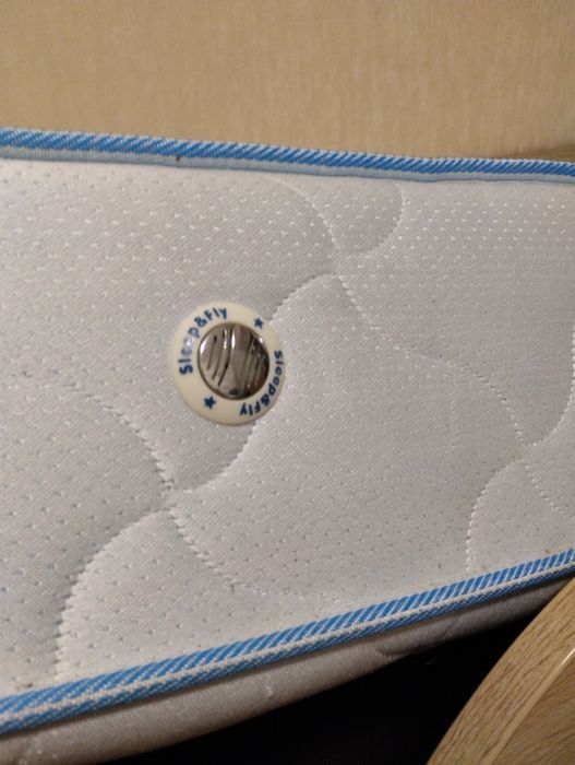 Кровать с матрасом slip s flay