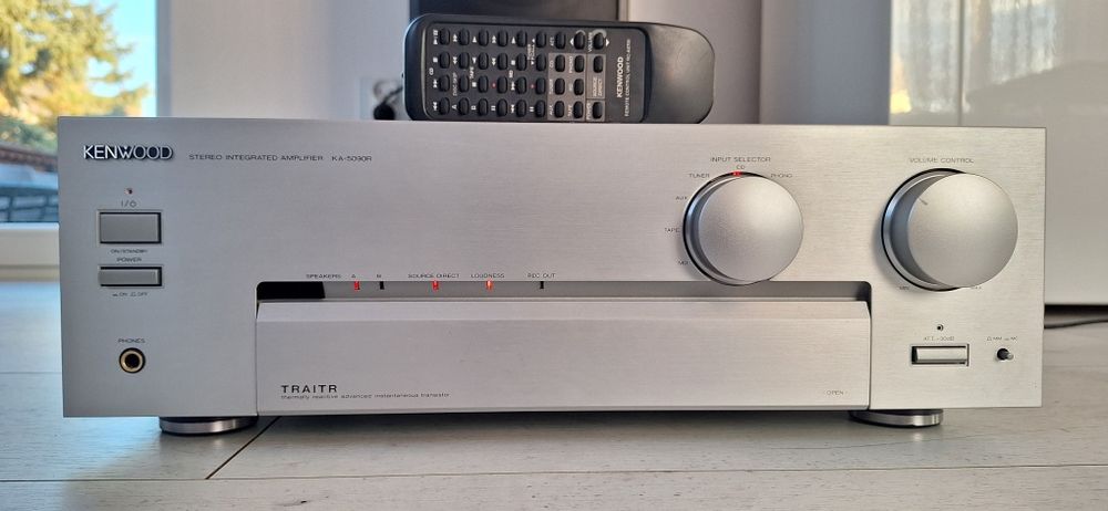 Wzmacniacz KENWOOD KA-5090R  2x90W dynamika 105 db dampfing factor 250