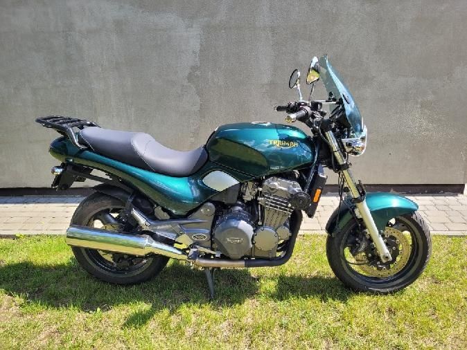 Triumph Sprint 900