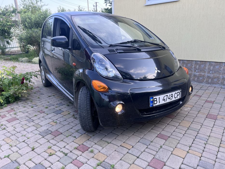 Електромобіль/електричка Mitsubishi