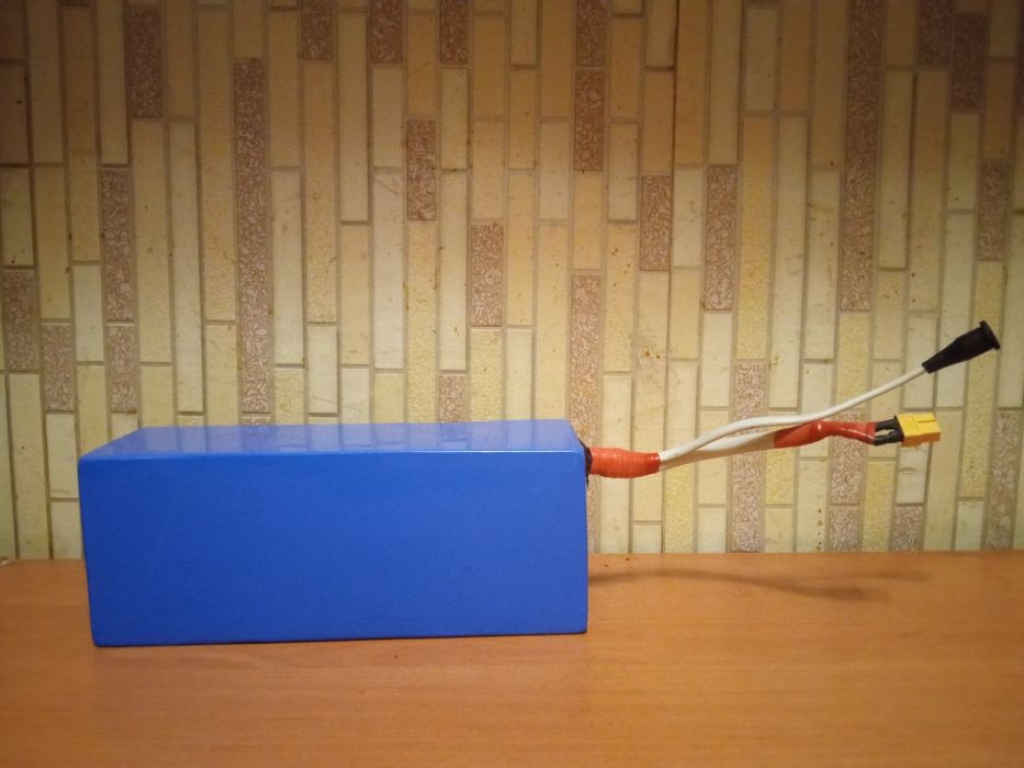 Литиевый акумулятор,для электровелосипеда: 48в15а/ч(Panasonik  18650).