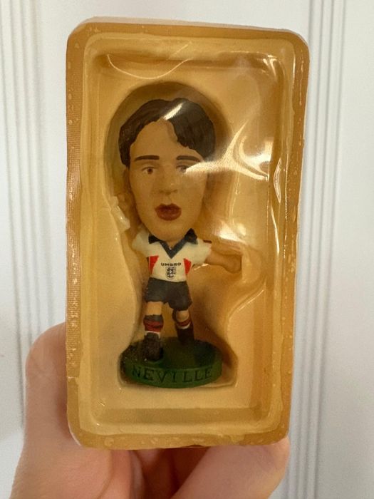 Figurka kolekcjonerska piłkarska garry neville