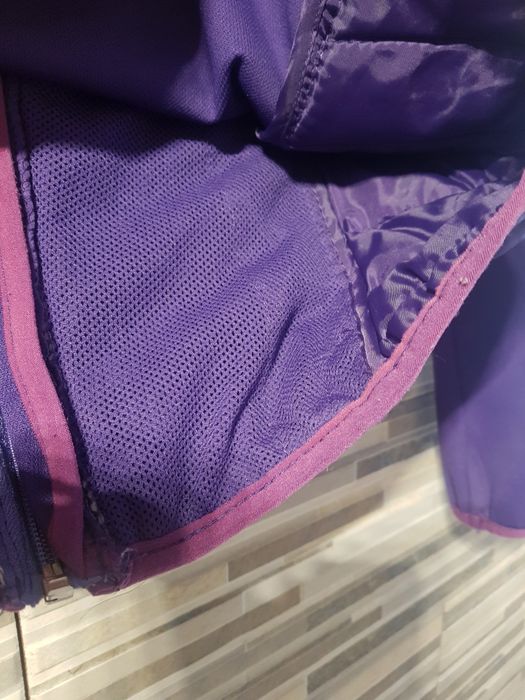 Kurtka  pikowana jesienna z kieszeniami sportowa na rower  do biegania