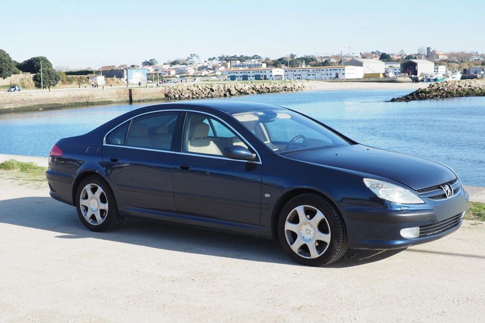 Peugeot 607