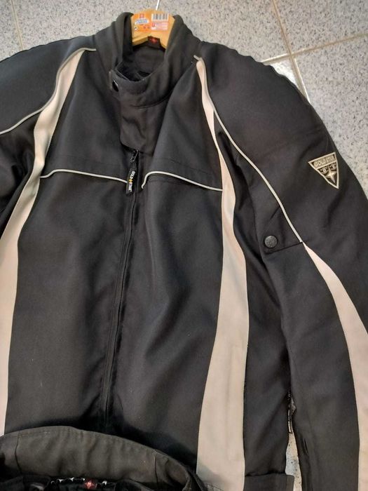 Fato de mota semi novo