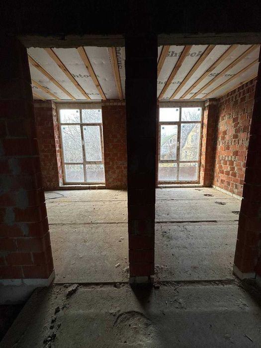 Таунхаус 112 м² з горищем і каміном.Центральні комунікації,топ-локація