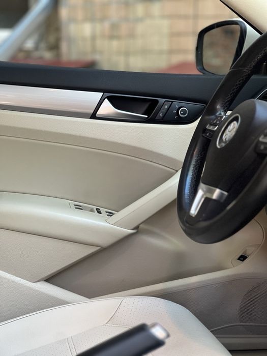 Продам Volkswagen Passat 2014
