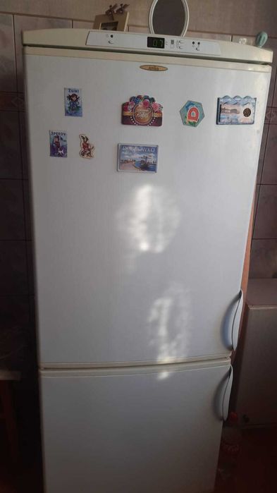 Sprawna lodówka wysokość 150 cm