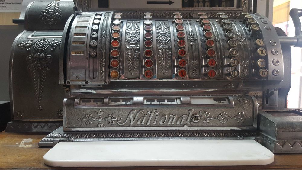 Caixa registadora NATIONAL 4 gavetas