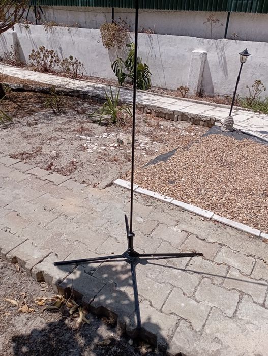 Tripé com Antena