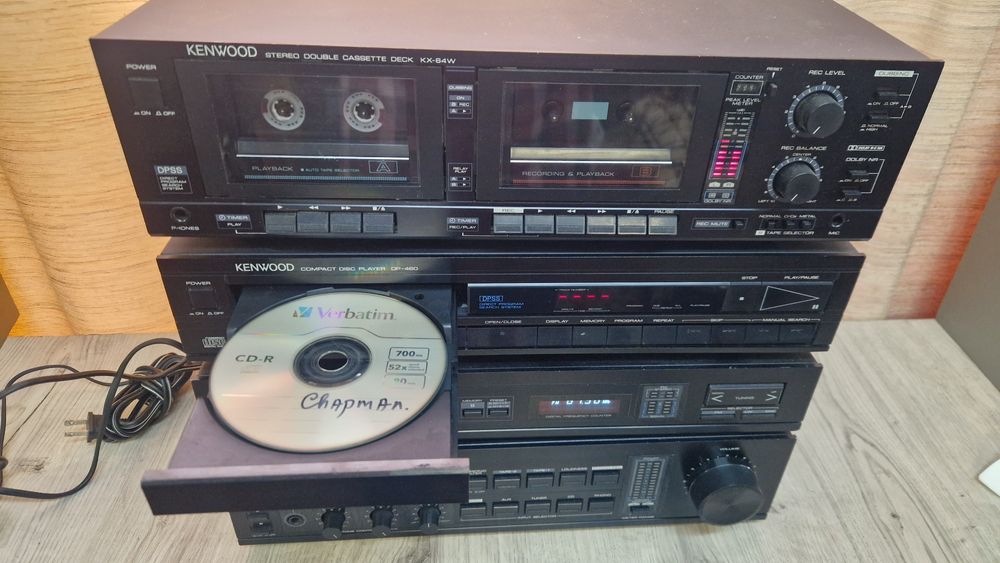 Стійка Kenwood: кас.дека, CD програвач, тюнер, підсилювач