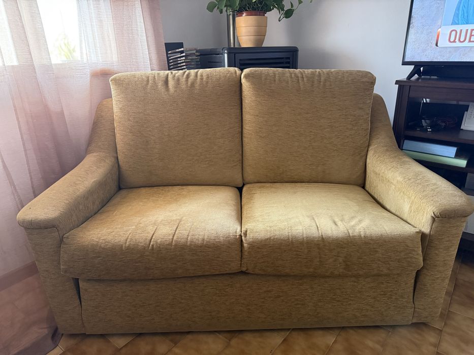 Sofa usado em bom estado