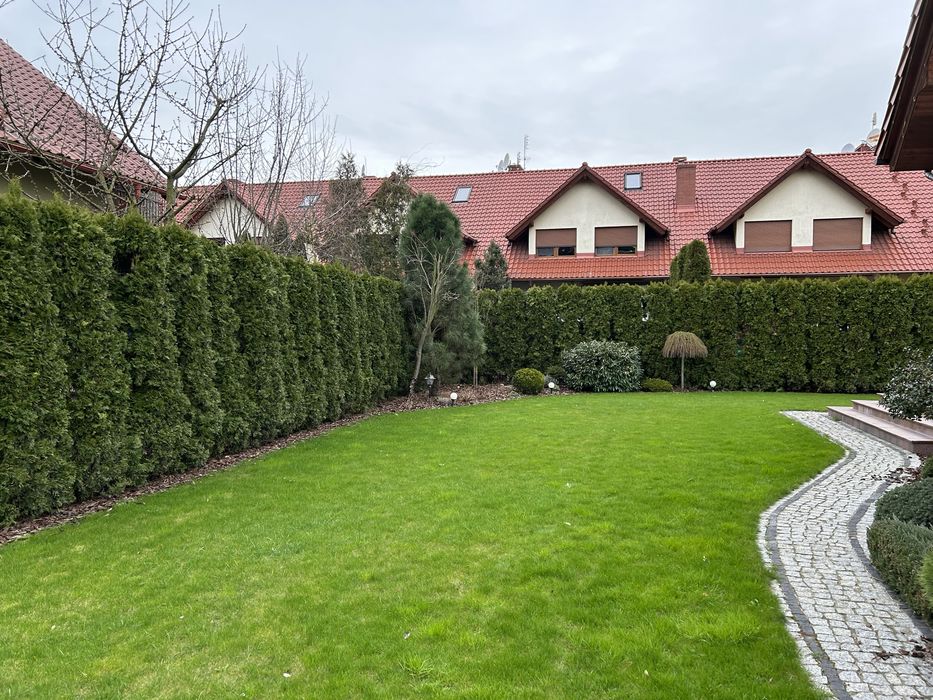 Ogrodnik,uslugi ogrodnicze SellGarden